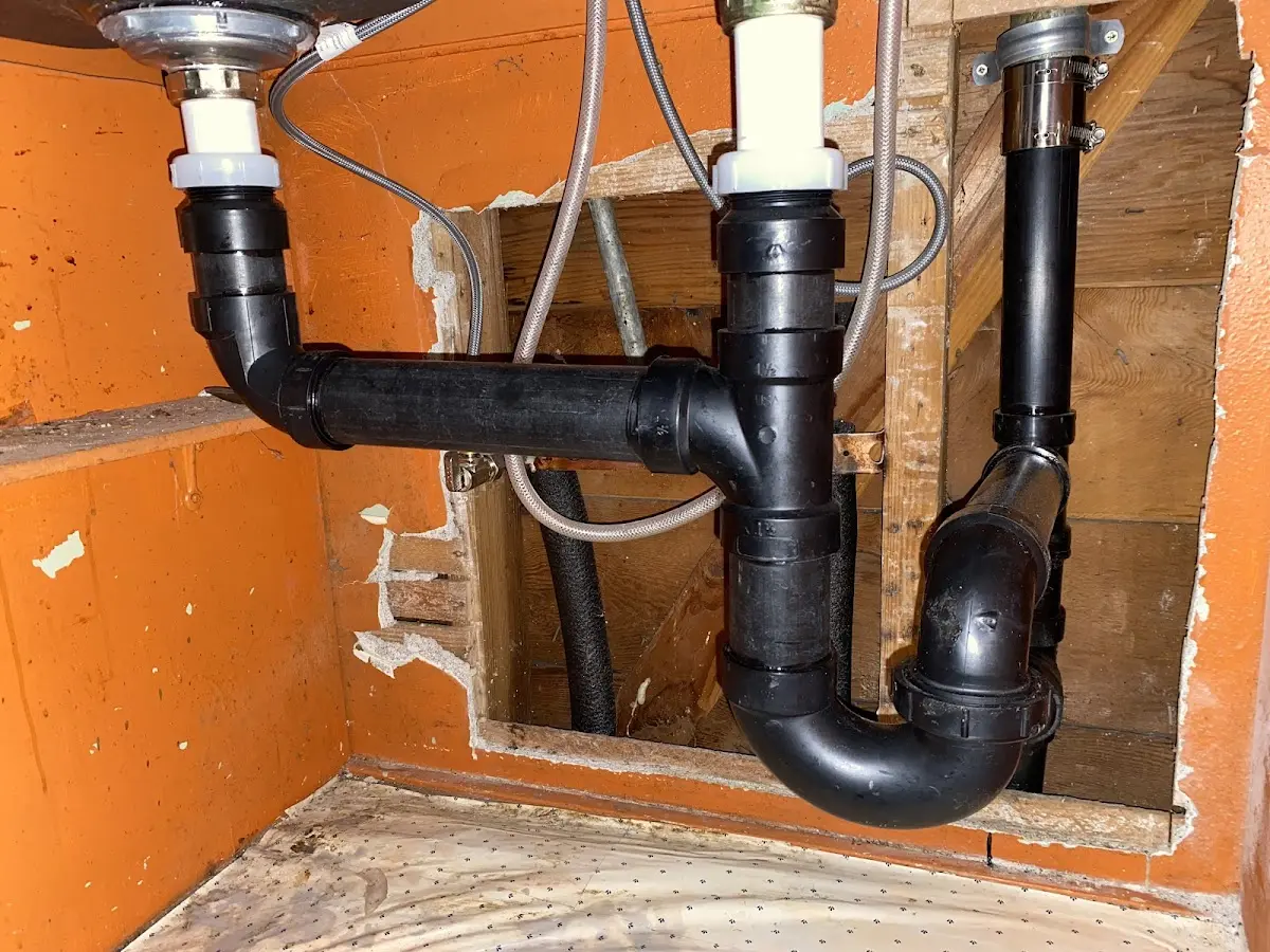 Professional Pipe Bursting equipment and tools on the job in Adams
